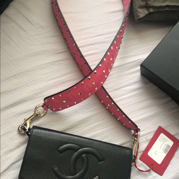 💕VALENTINO PINK SHOULDER STRAP💕 - Picture 1 of 10